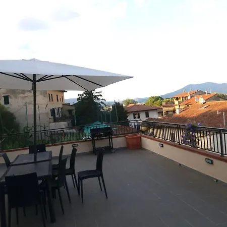 Appartamenti La Piazzetta Vicino A Firenze Signa Exterior foto