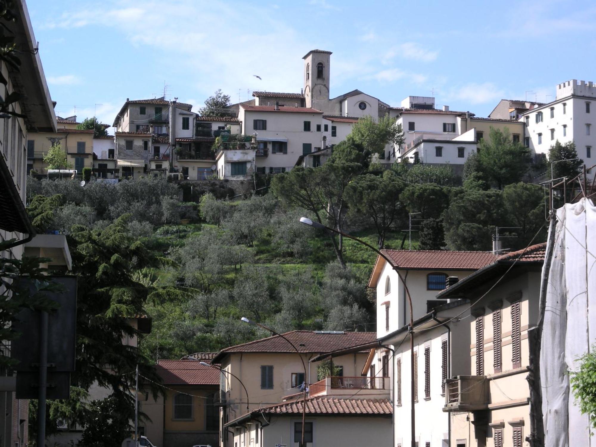 La Piazzetta Vicino A Firenze